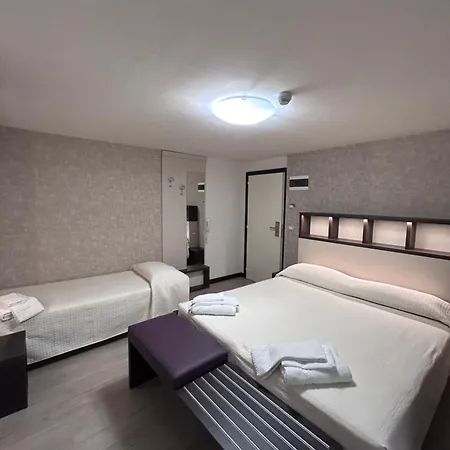 Hotel Letizia 3*