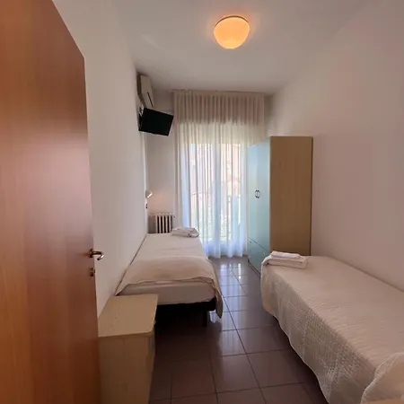 Letizia Hotel 3*