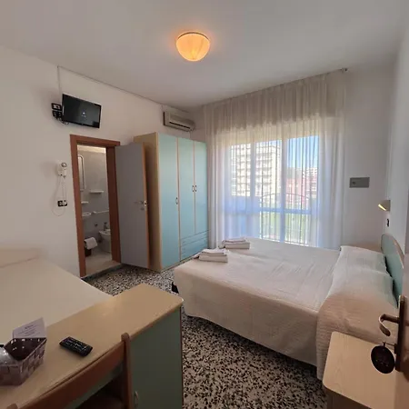 Hotell Letizia 3*
