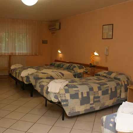 Letizia Hotell Rimini