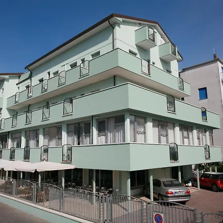 Letizia Hotel 3*